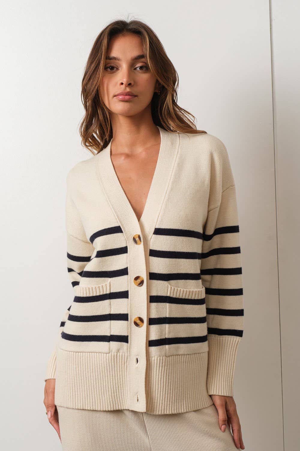 V-neck Cardigan With Long Sleeves