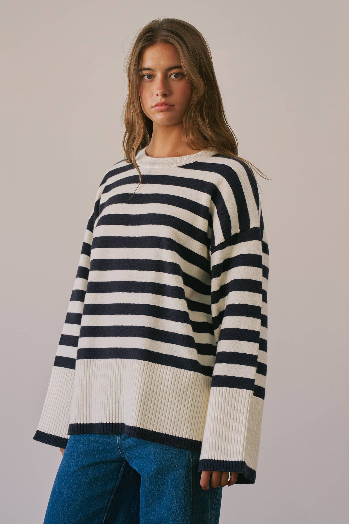 BSW1243 Striped Crew Neck Long Sleeve Sweater (NAVY)