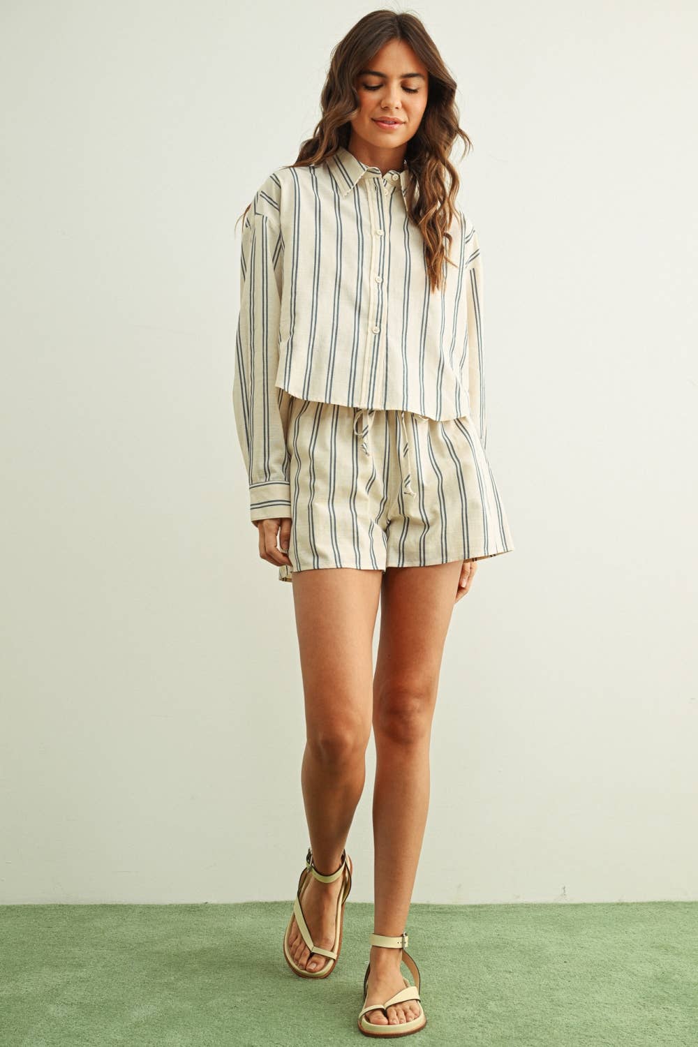P6683ST   STRIPED ELASTIC BAND WAIST SHORTS