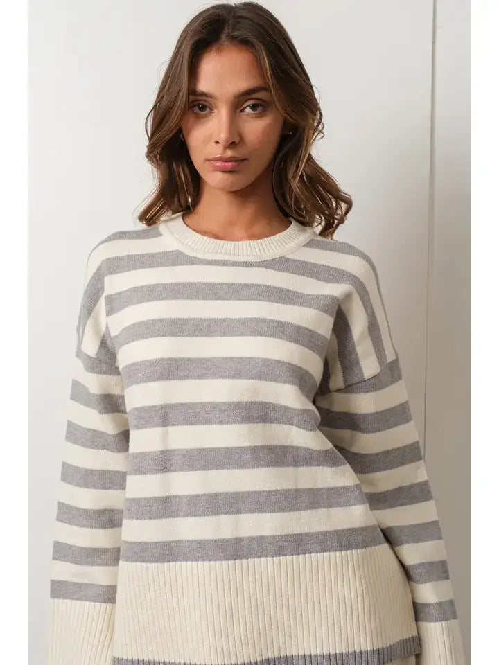 BSW1243 Striped Crew Neck Long Sleeve Sweater (NAVY)