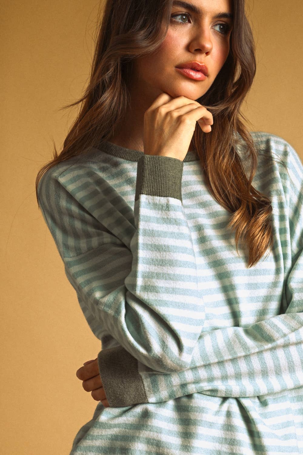 T7568   STRIPED MULTI COLOR CONTRAST KNIT TOP