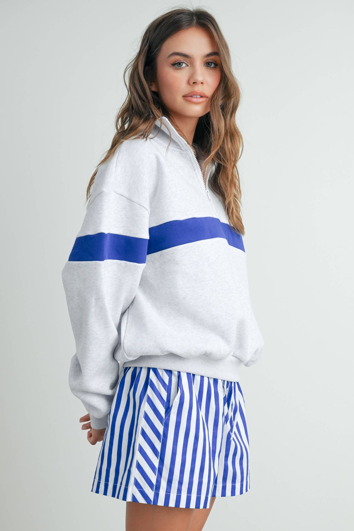 Two-Toned Half Zip Collar Sweatshirt - BMT7535