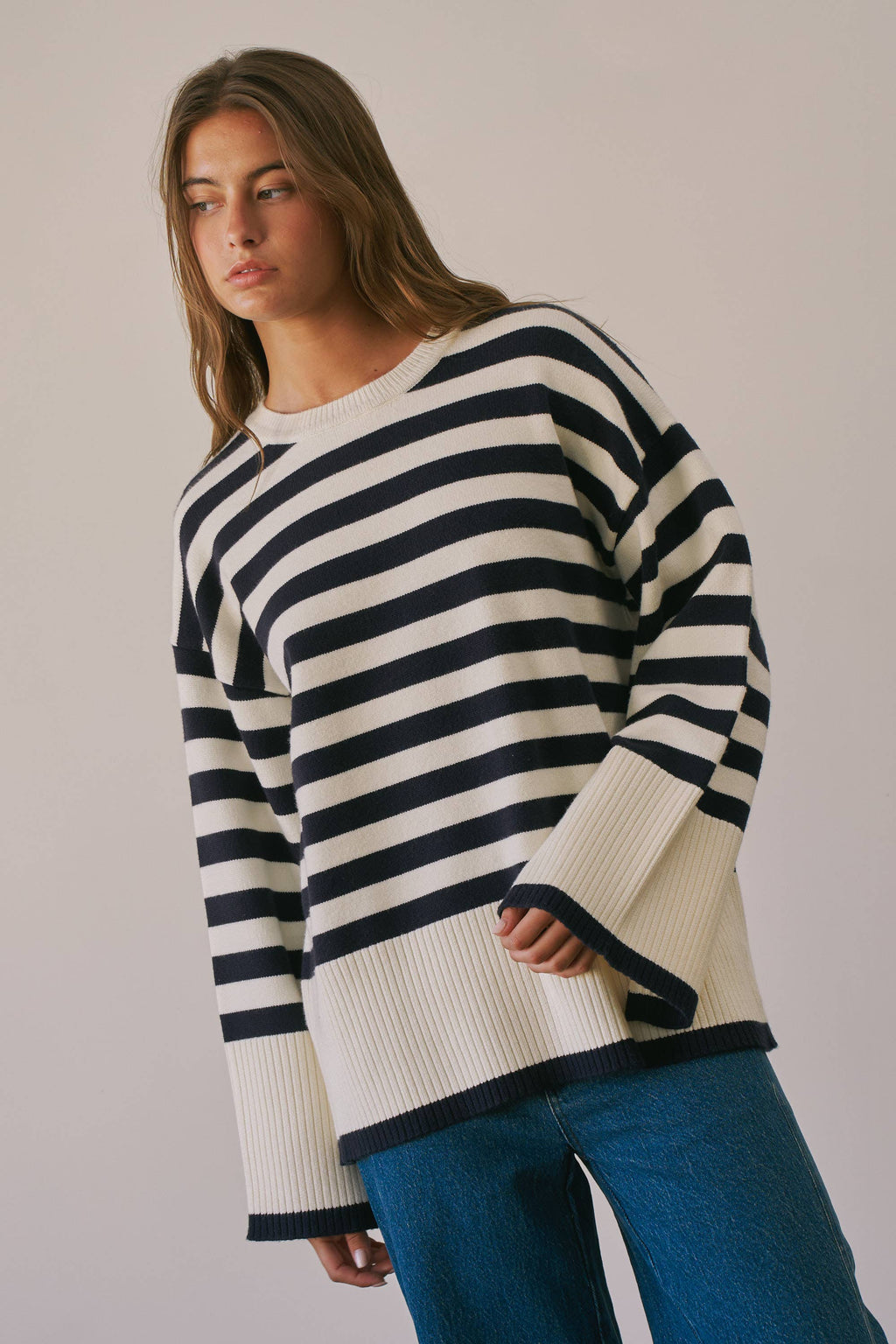 BSW1243 Striped Crew Neck Long Sleeve Sweater (NAVY)