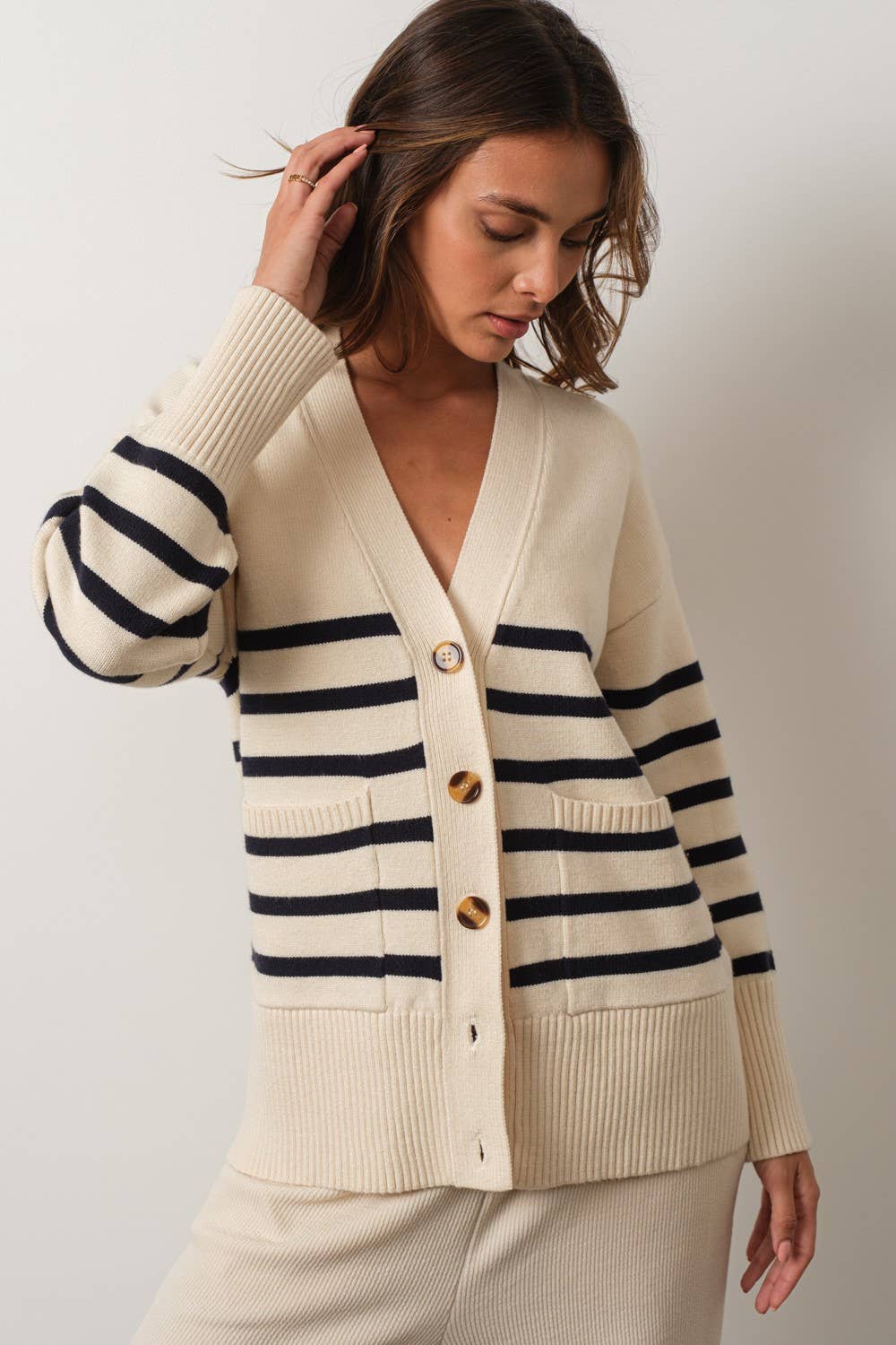 V-neck Cardigan With Long Sleeves