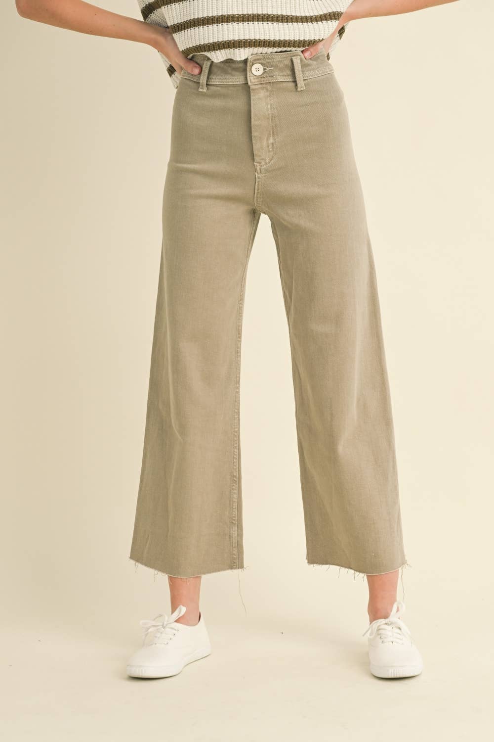 MMP623   STRAIGHT WIDE LEG DENIM PANTS