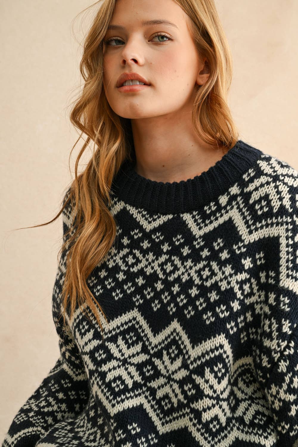 T5506   SNOW FLAKE PATTERN ROUND NECK SWEATER TOP