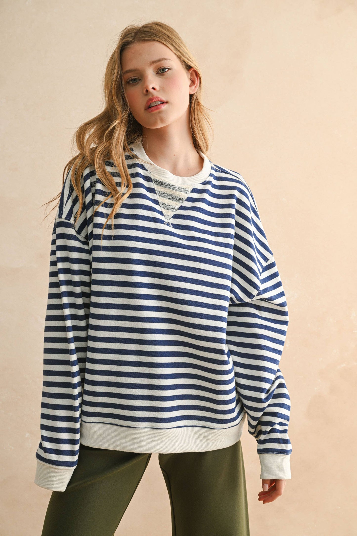 T4247   STRIPED KNITTED LONG SLEEVE PULLOVER