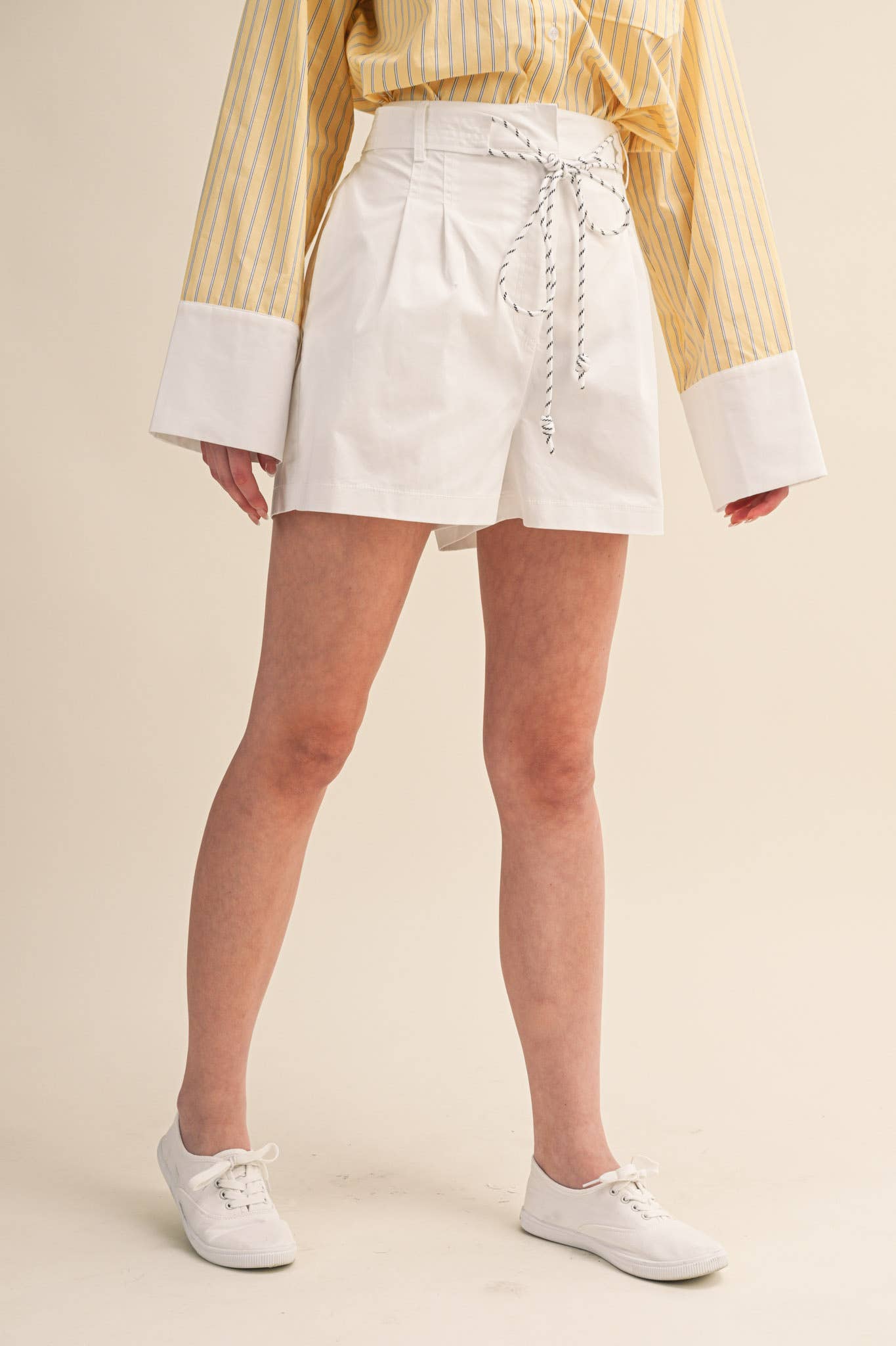 ROPE TRIM BELT PLEATED SHORTS MP4654