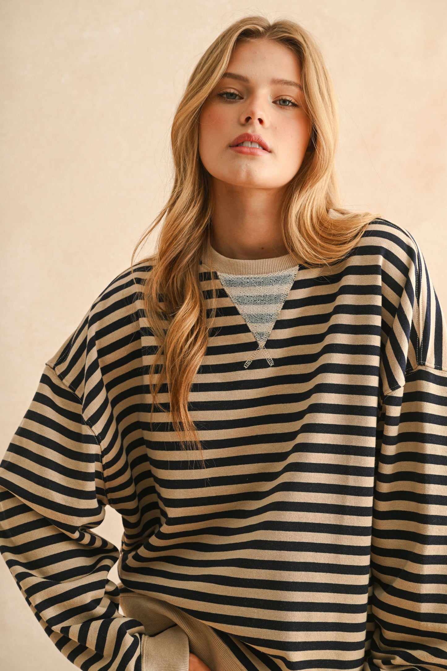 T4247   STRIPED KNITTED LONG SLEEVE PULLOVER