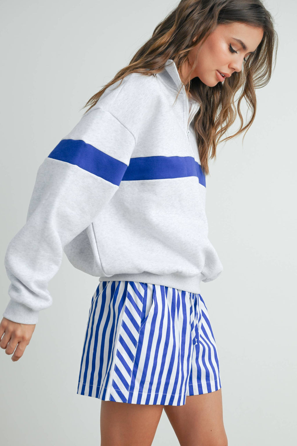 Two-Toned Half Zip Collar Sweatshirt - BMT7535