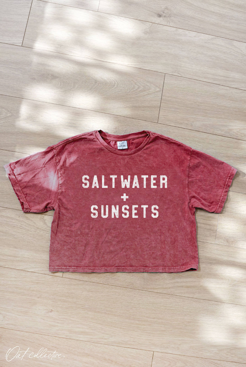 SALT WATER AND SUNSETS Cropped Mineral Graphic Top