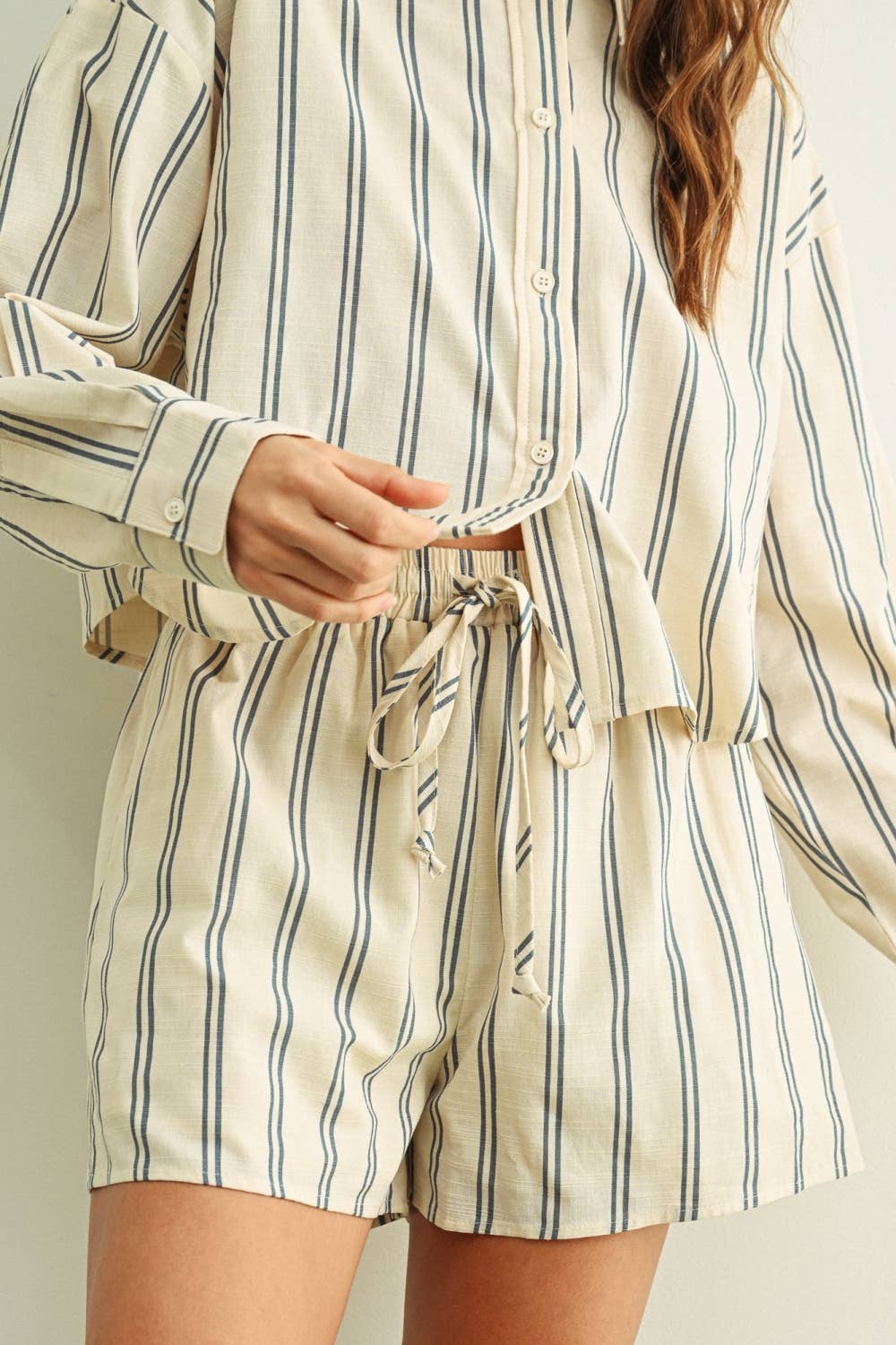 P6683ST   STRIPED ELASTIC BAND WAIST SHORTS