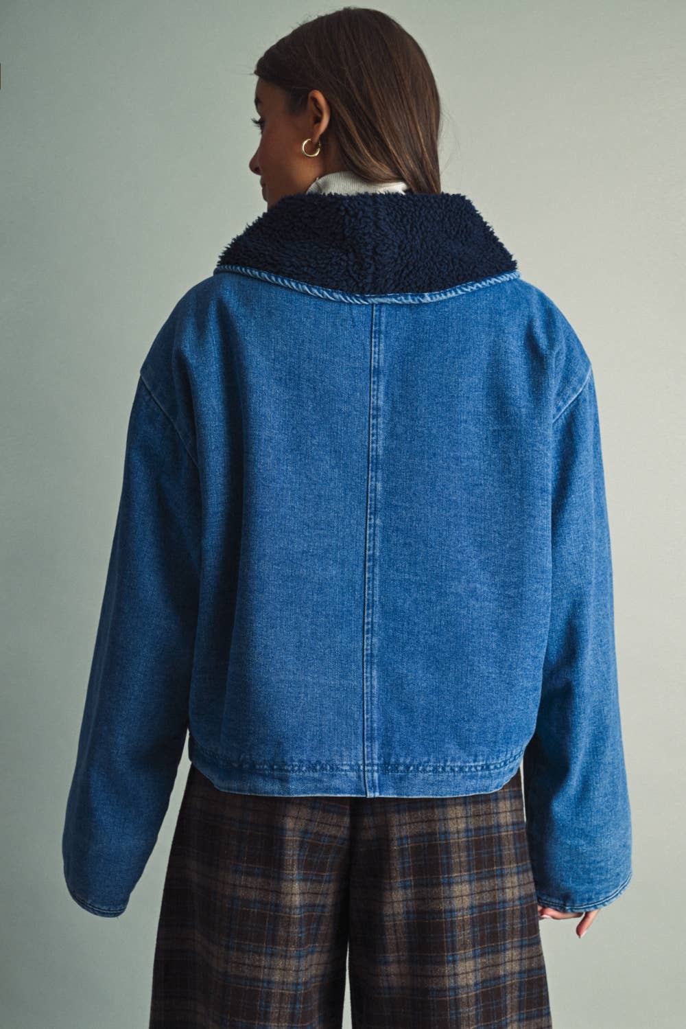 J7358   SHERPA LINED WITH TOGGLE BUTTON DENIM JACKET