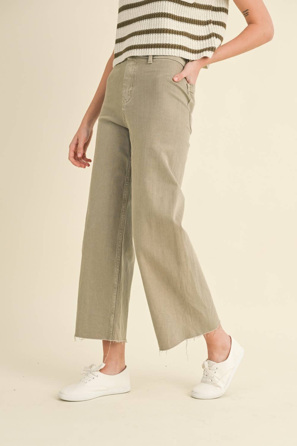 MMP623   STRAIGHT WIDE LEG DENIM PANTS